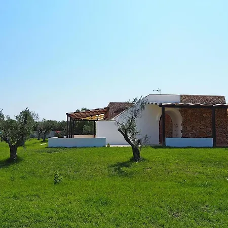 Leonida Villa Ugento